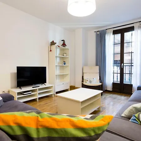 Ubilla - Basquenjoy * Хондаррибиа